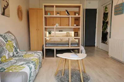 Un ou plusieurs lits dans un hébergement de l'établissement Appartement cosy Roscoff 50 m plage thalasso WIFI PARKING