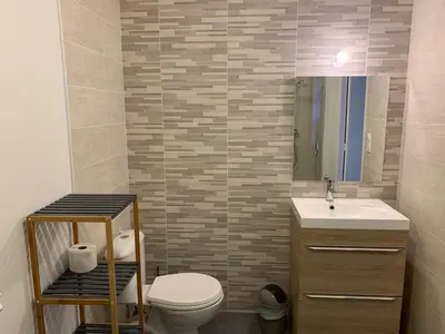 Salle de bains dans l'établissement La casa sovaïna maison neuve à 300m de la plage des amiets