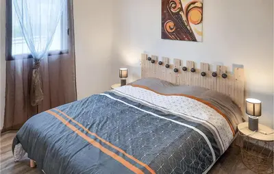 Un ou plusieurs lits dans un hébergement de l'établissement 3 Bedroom Awesome Home In Plouguerneau