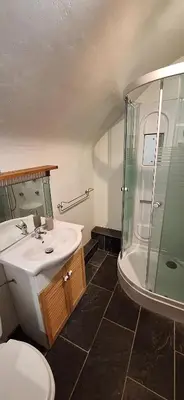 Salle de bains dans l'établissement B&B at Stang Korvenn