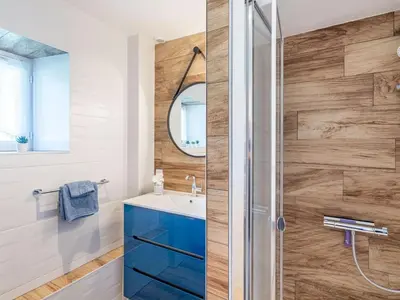 Salle de bains dans l'établissement Holiday Home Ty ar Bilie by Interhome