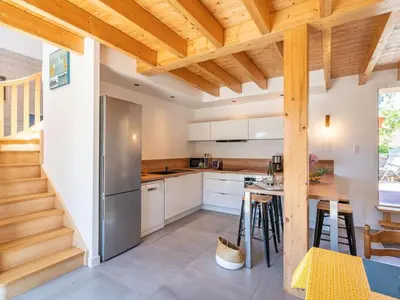 Cuisine ou kitchenette dans l'établissement Holiday Home Ty ar Bilie by Interhome
