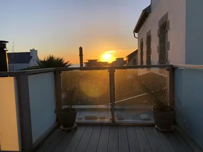 Lever ou coucher de soleil vu de l'appartement ou à proximité