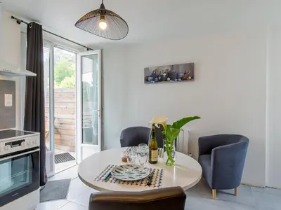 Cuisine ou kitchenette dans l'établissement Apartment Terre et Mer by Interhome