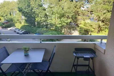 Balcon ou terrasse dans l'établissement Studio à 100m de la plage