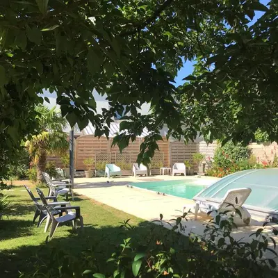 Jardin de l'établissement Domaine des Pins