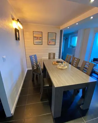 Coin salon dans l'établissement Appartement en entrée de ville avec balneo