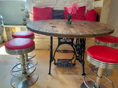 Coin salon dans l'établissement Au bord de l'eau à ConcarnOLoc