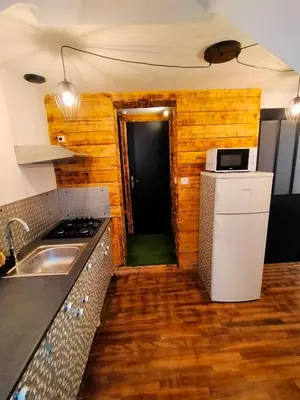 Cuisine ou kitchenette dans l'établissement ConcarnOLoc
