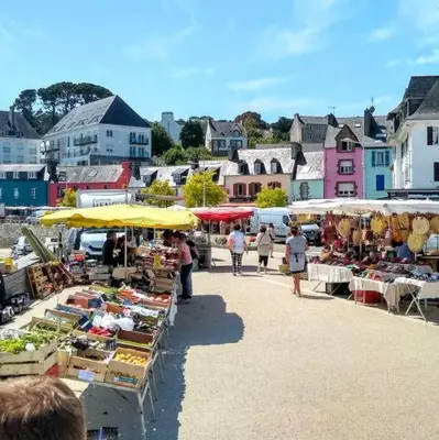 Vue générale sur Crozon ou vue de la ville depuis la maison de vacances