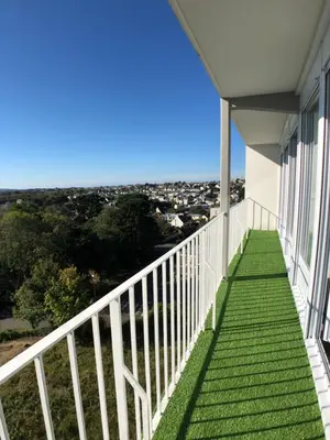 Balcon ou terrasse dans l'établissement Superbe appartement avec une vue mer panoramique