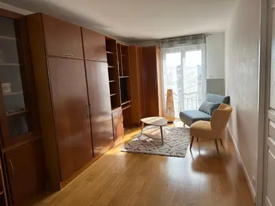 Coin salon dans l'établissement Appartement vue mer à 100m de la plage au centre de Carantec