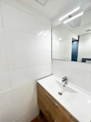Salle de bains dans l'établissement Appartements meublés Brest Saint Marc