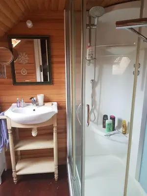 Salle de bains dans l'établissement Maison avec vue exceptionnelle mer