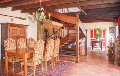 Coin salon dans l'établissement 3 Bedroom Nice Home In Santec
