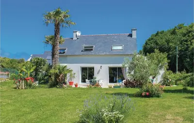 Jardin de l'établissement Awesome Home In Bénodet With Wifi