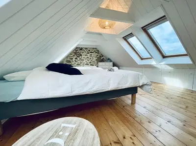 Un ou plusieurs lits dans un hébergement de l'établissement 15 pers, jacuzzi, 40m de la mer, 8 chambres, weekends, nuitée, séminaire