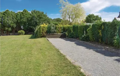 Jardin de l'établissement 3 Bedroom Gorgeous Home In Plouaret