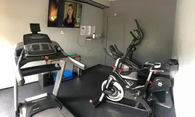 Salle ou équipements de sports de l'établissement Maison chaleureuse et cosy en bois de 2021 Près de Quimper