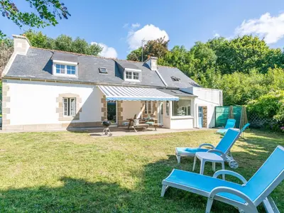 Jardin de l'établissement Holiday Home Ti ar Stang by Interhome