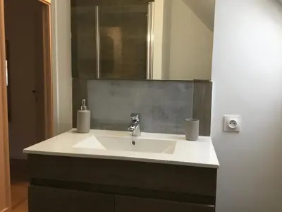 Salle de bains dans l'établissement Appartement neuf style industriel *** proche de la mer