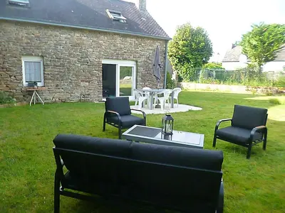 Jardin de l'établissement gite au calme centre finistère jardin clos