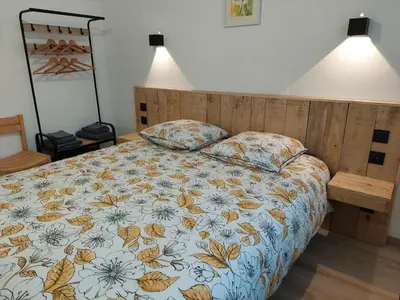 Un ou plusieurs lits dans un hébergement de l'établissement Holiday Home in Sibiril near Sandy Beach