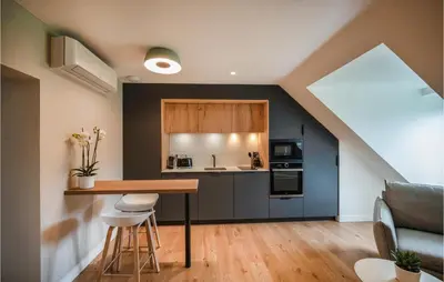 Cuisine ou kitchenette dans l'établissement Lovely Apartment In Concarneau