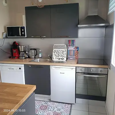 Cuisine ou kitchenette dans l'établissement L'escale N°13 :Appartement standing dans résidence