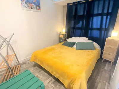 Un ou plusieurs lits dans un hébergement de l'établissement Duplex à Combrit: plage à pied, piscine chauffée et tennis - FR-1-481-101
