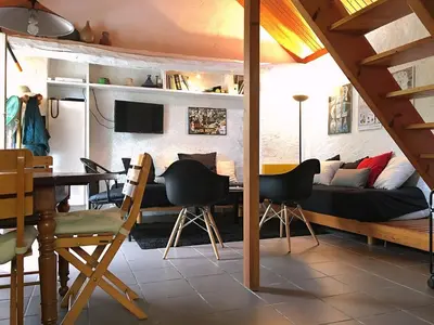 Télévision ou salle de divertissement dans l'établissement MONNA - Maison à Logonna Daoulas - BR4001