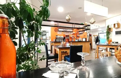 Restaurant ou autre lieu de restauration dans l'établissement Chambre d'hôtel tout confort au Pays des Abers