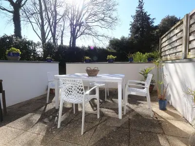 Balcon ou terrasse dans l'établissement Triplex cosy à Bénodet : Terrasse, Jardin, Plage et Thalasso à 200m ! - FR-1-481-104