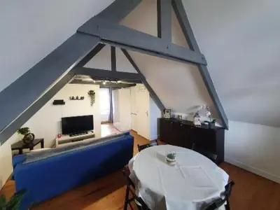 Télévision ou salle de divertissement dans l'établissement studio centre ville 3ème étage sans ascenceur