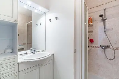 Salle de bains dans l'établissement Ty Yann