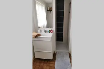 Un ou plusieurs lits dans un hébergement de l'établissement Petite maison dans les Monts d'Arrée TY COZ