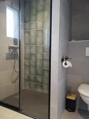 Salle de bains dans l'établissement Studio & Spa La Discrète