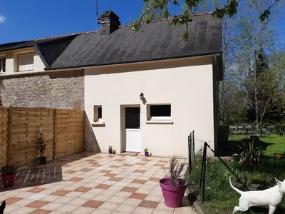 Animal ou animaux domestique(s) séjournant avec des clients dans l'établissement Appartement en lisière de forêt avec étang