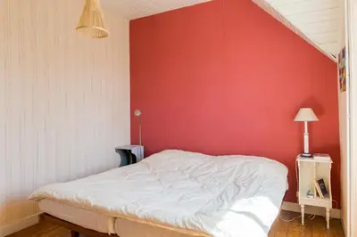 Un ou plusieurs lits dans un hébergement de l'établissement Au coeur de Tréffiagat - maison pour 6 - 300m de la plage