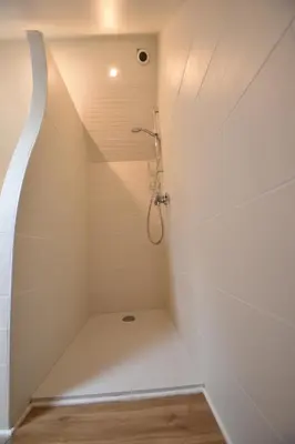 Salle de bains dans l'établissement Penty morgat