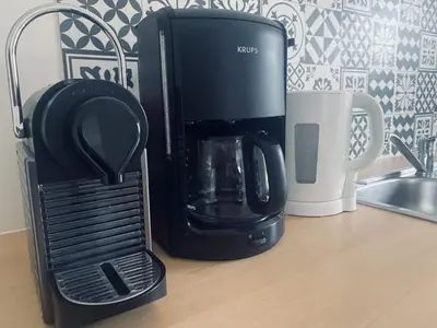 Cuisine ou kitchenette dans l'établissement CARANTEC MAISON FAMILIALE AVEC JARDIN 9 personnes