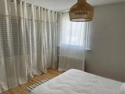 Un ou plusieurs lits dans un hébergement de l'établissement La Bidouric, Jacuzzi