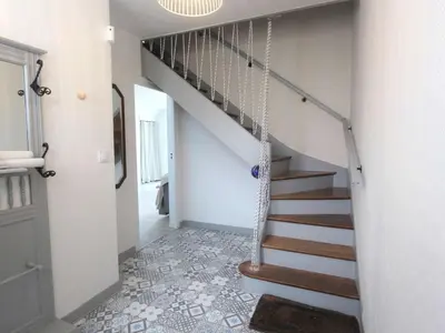 Plan de l'établissement Maison rénovée 3 étoiles à 150m de la plage, idéale pour familles avec espace enfants et Wifi - FR-1-481-116