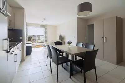 Télévision ou salle de divertissement dans l'établissement Residence Thalasso Concarneau