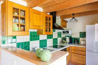 Cuisine ou kitchenette dans l'établissement Ty Coz