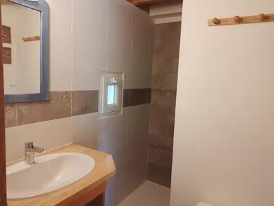 Salle de bains dans l'établissement Ty Tevenn