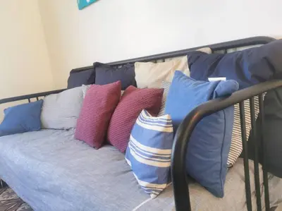 Coin salon dans l'établissement Ti Laouen - maison cocooning vue mer