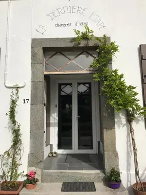 Façade ou entrée de l'établissement La Dernière Étape