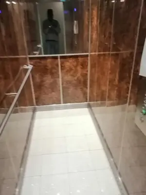 Salle de bains dans l'établissement Appartement T5 proche tramway