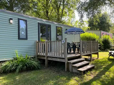 Jardin de l'établissement Mobilhome tout confort M9 domaine de Lanniron